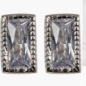 Adornia white rhodium plate Swarovski crystal studs!! 🤩